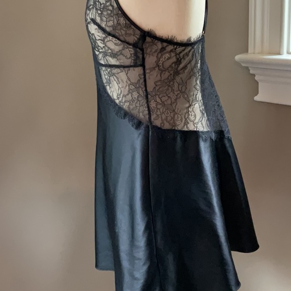 Victoria's Secret Black Lace Chemise - Picture 4 of 8